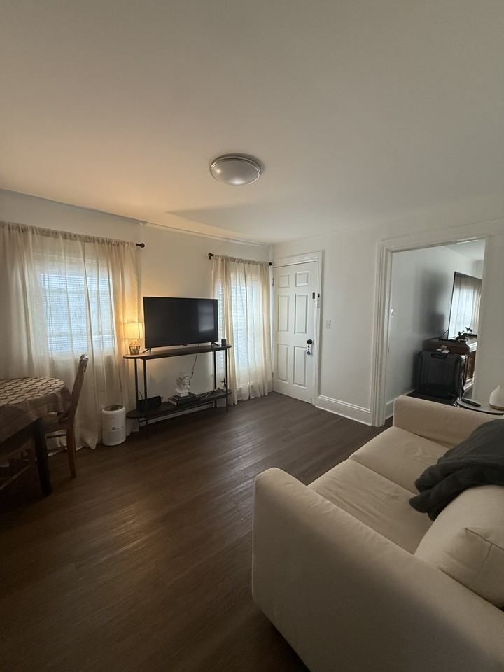 95 E Main St #B - Photo 4 of 14