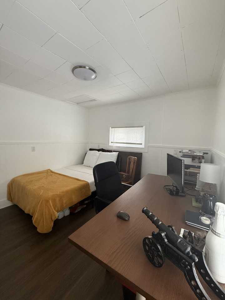 95 E Main St #B - Photo 5 of 14