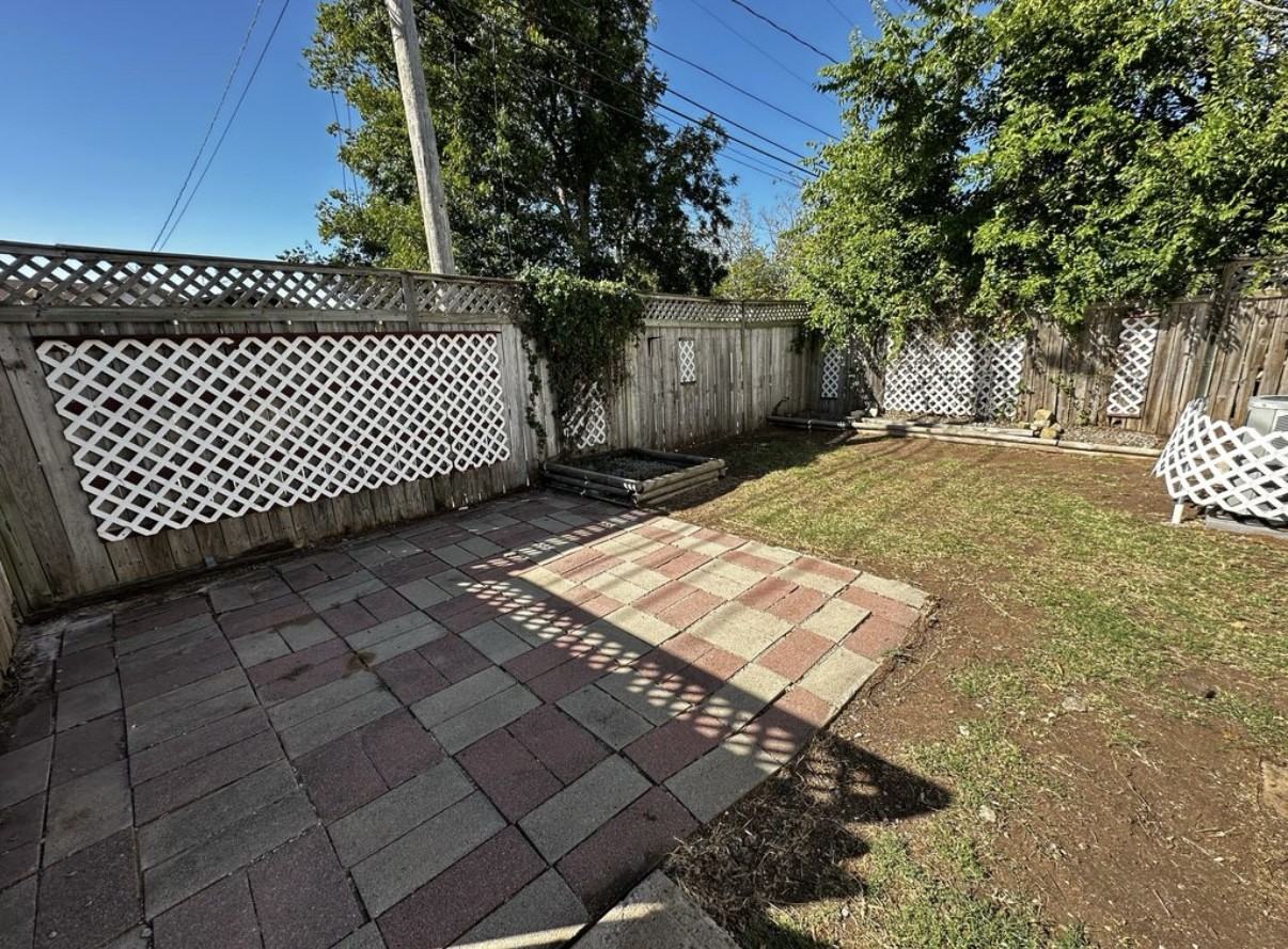 1308 Nw Euclid Ave #3 - Photo 6 of 21