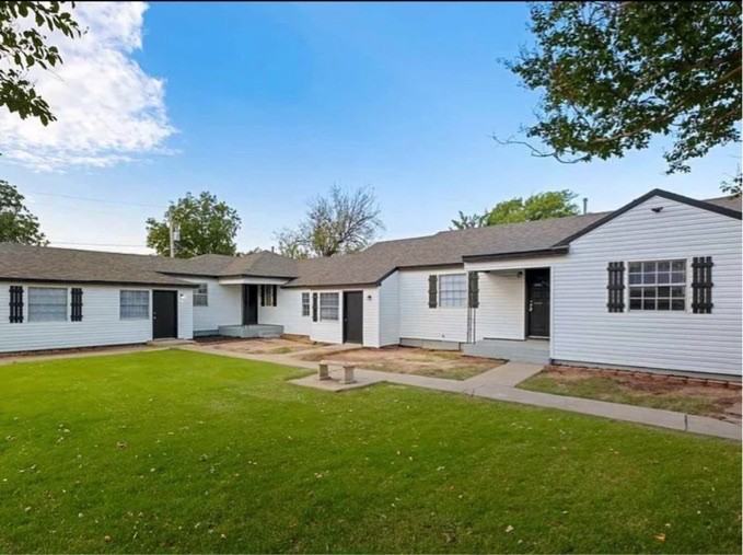 1308 Nw Euclid Ave #4
