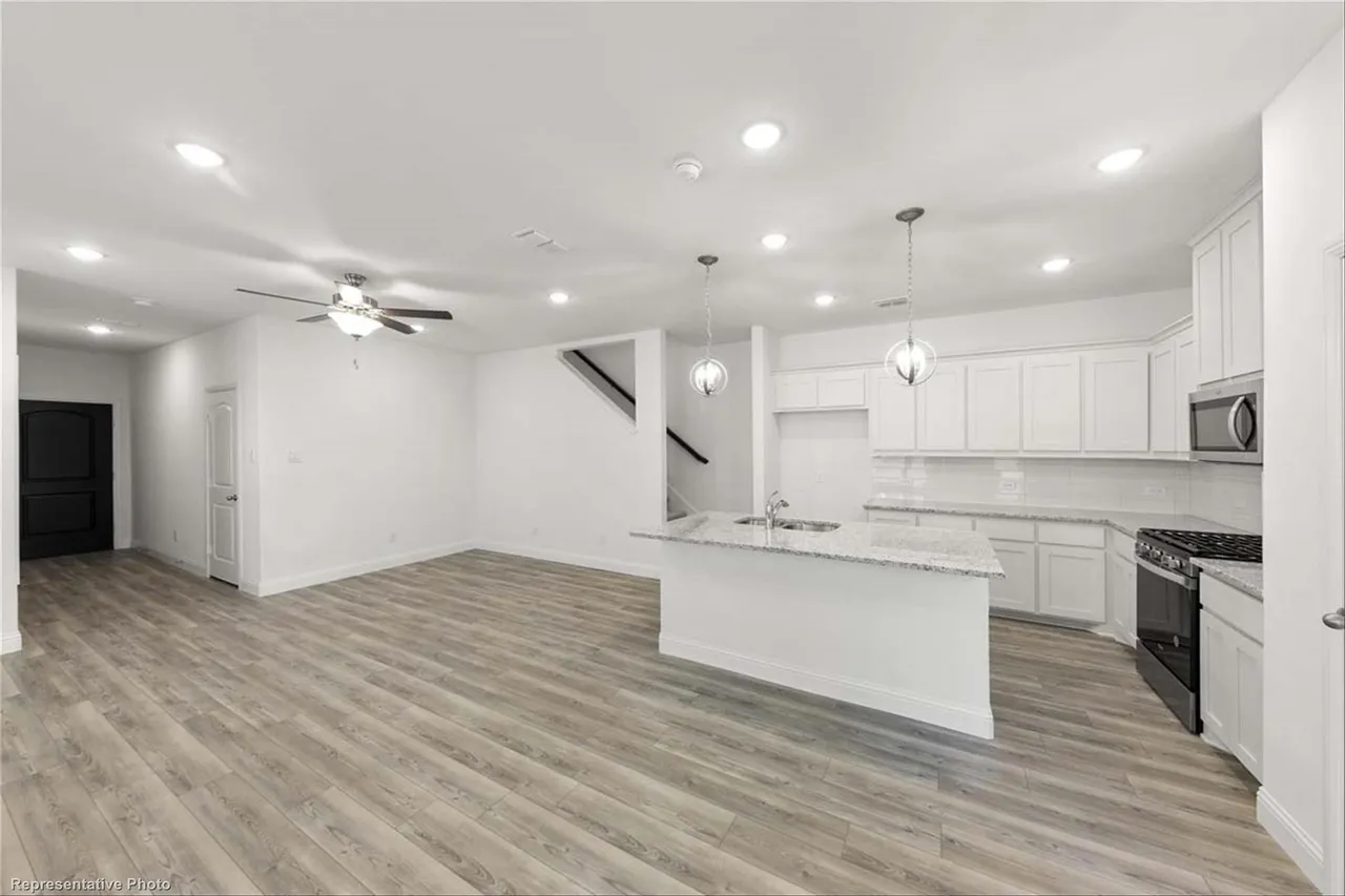 217 Griffith Dr #1 - Photo 2 of 25