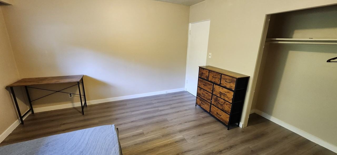 Cambie St. & W 62nd Ave - Photo 4 of 9