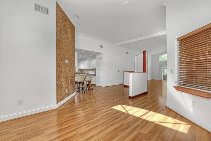 6817 Barnwell Drive - Photo 5 of 9