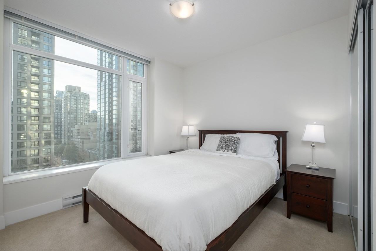 Homer St & Smithe St - Photo 4 of 13