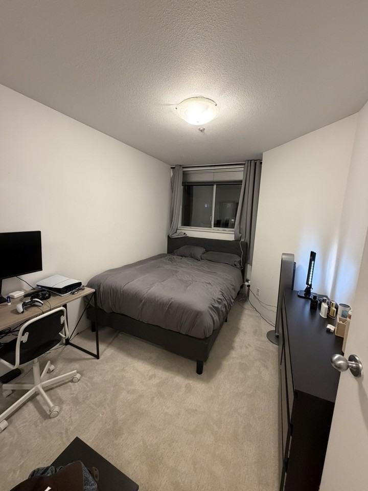 2490 Stephens St - Photo 3 of 6