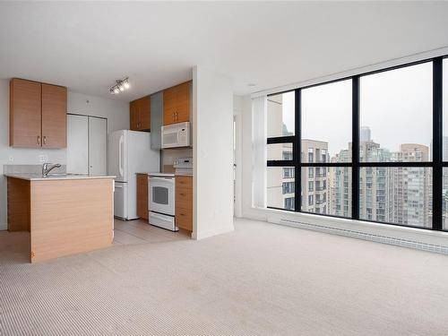 909 Mainland Street #3307 - Photo 7 of 11