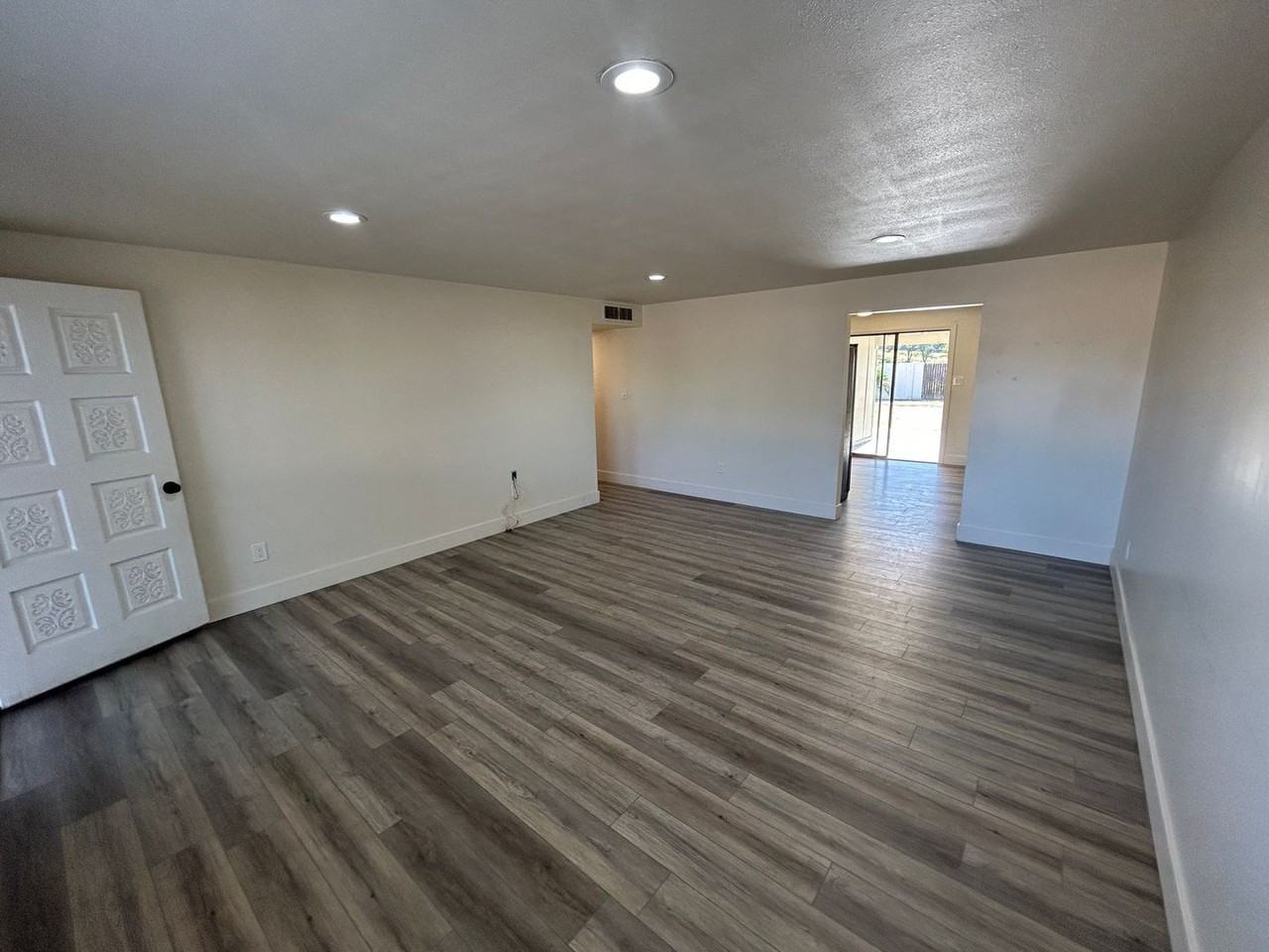 1817 W Wood Dr - Photo 7 of 21