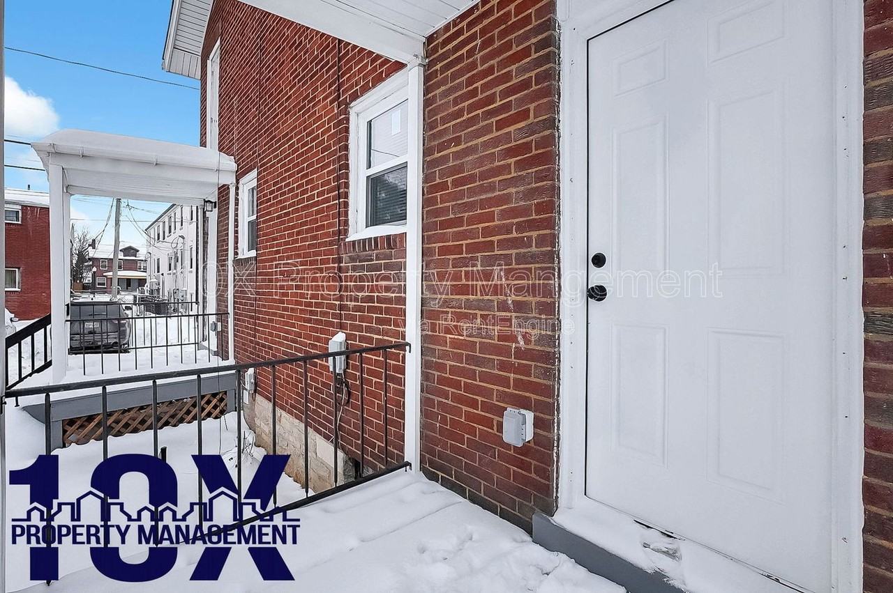 864 Fairwood Ave - Photo 6 of 30