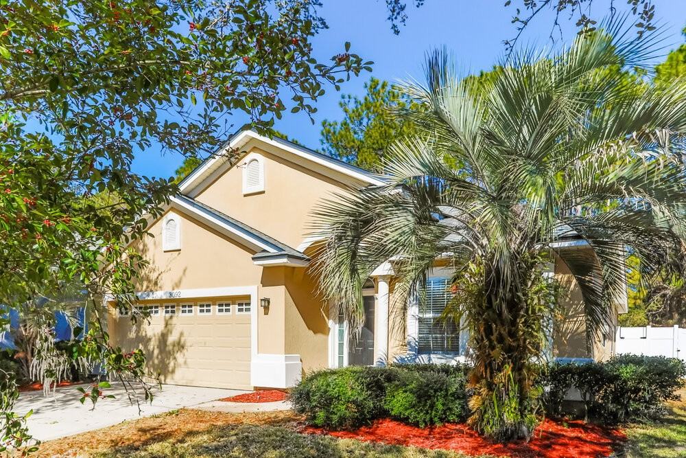 3092 Litchfield Dr - Photo 3 of 16