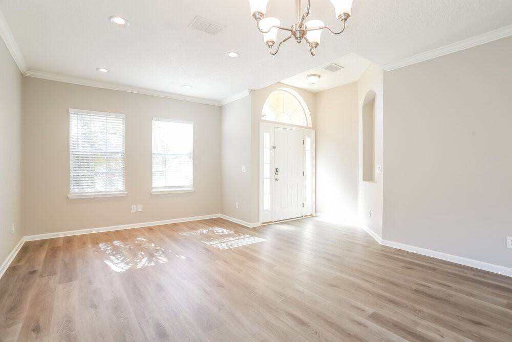 3092 Litchfield Dr - Photo 5 of 16