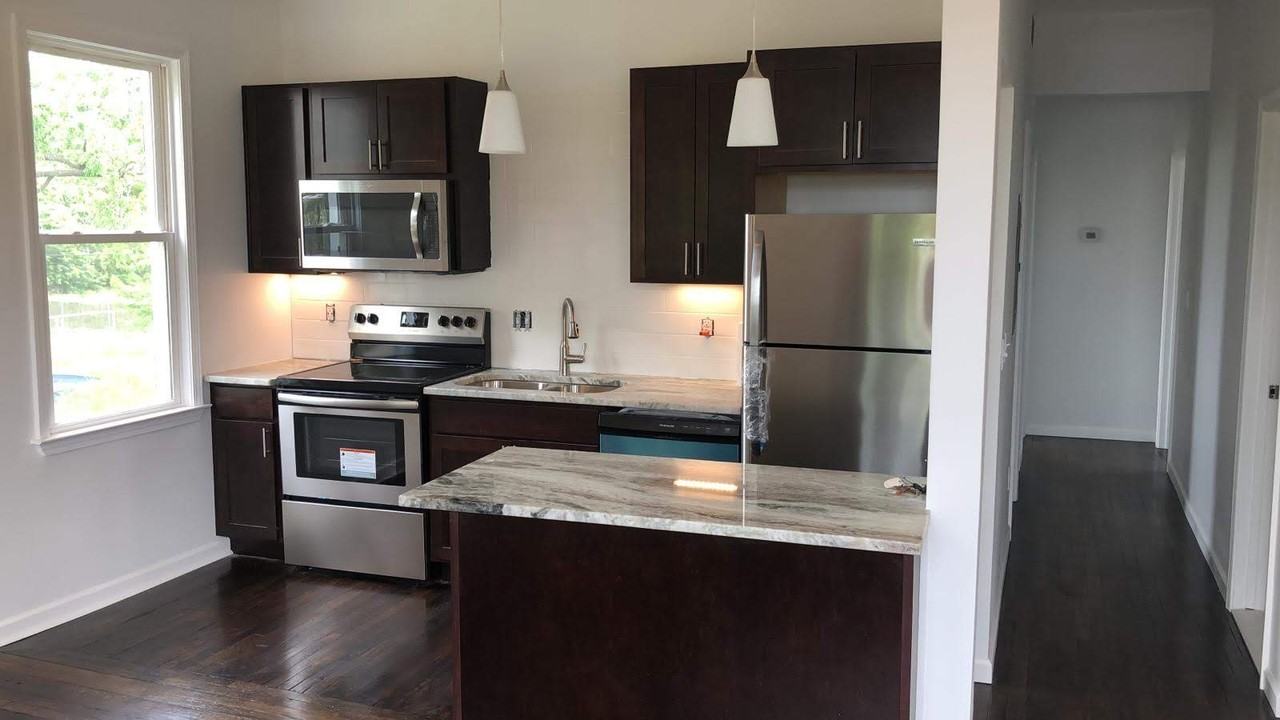 222 Harper Ave - Photo 7 of 22