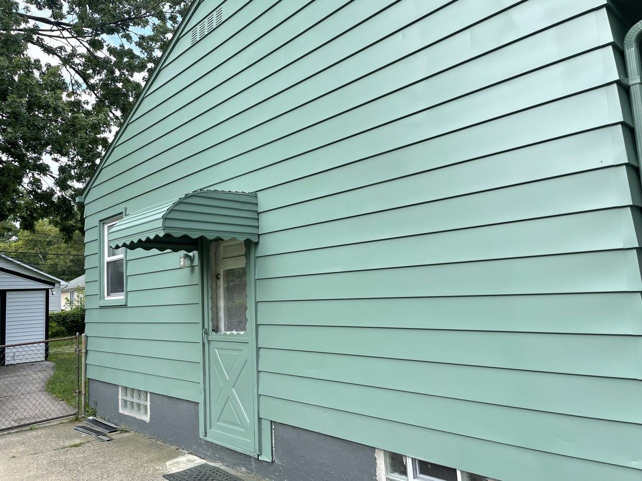 131 W Evelyn Ave - Photo 2 of 22