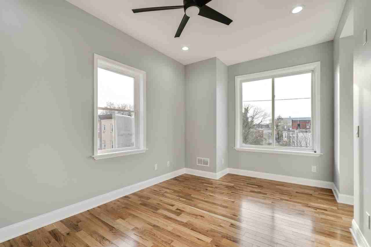 1544 W York St #B - Photo 5 of 13