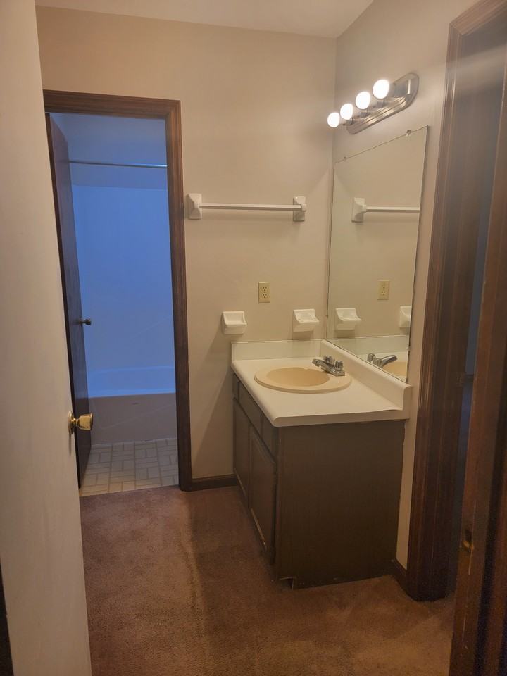 2993 Woodrich Dr #C - Photo 7 of 8