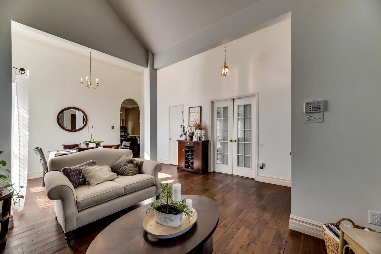 827 Sunflower Trl - Photo 6 of 26