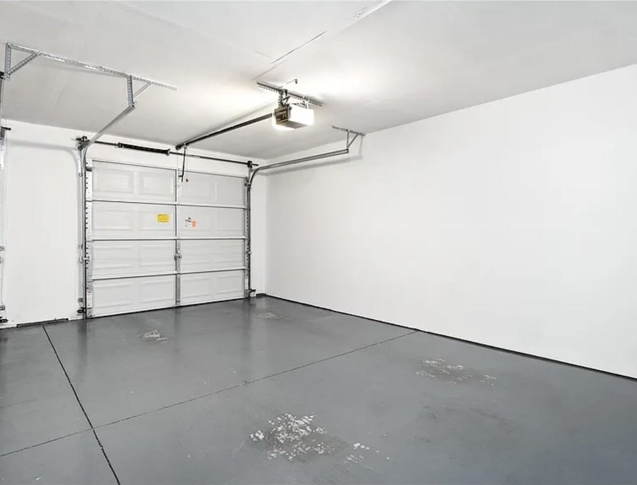 708 Harbor Woods Dr #D - Photo 6 of 17