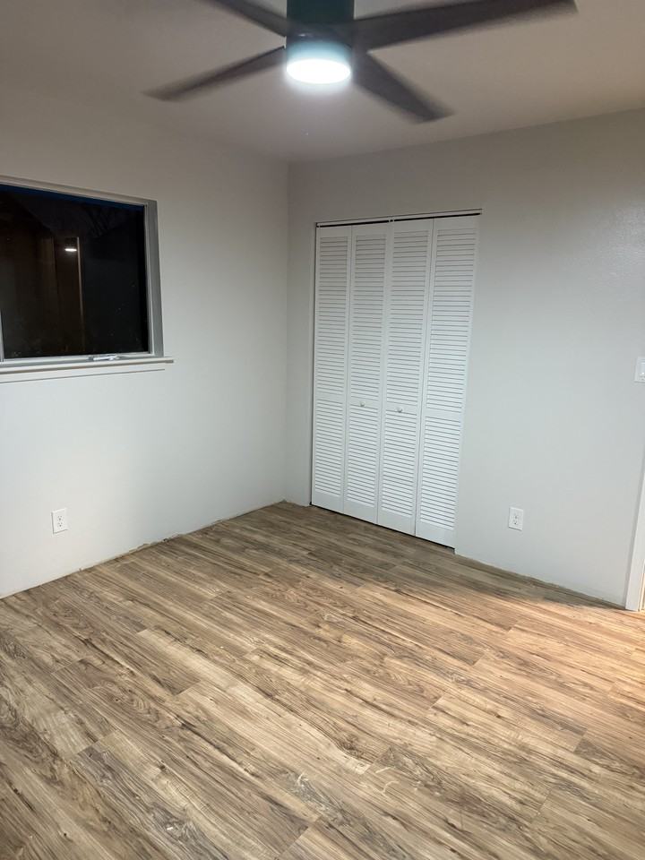 804 Humphrey St #806 - Photo 5 of 11