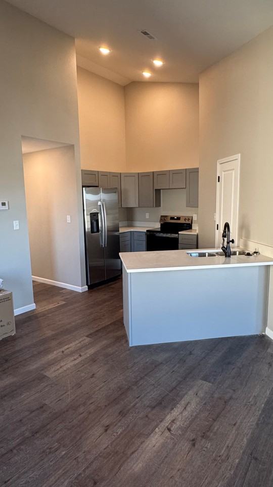 704 Harbor Woods Dr #A - Photo 2 of 16