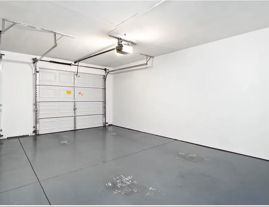 704 Harbor Woods Dr #C - Photo 2 of 18