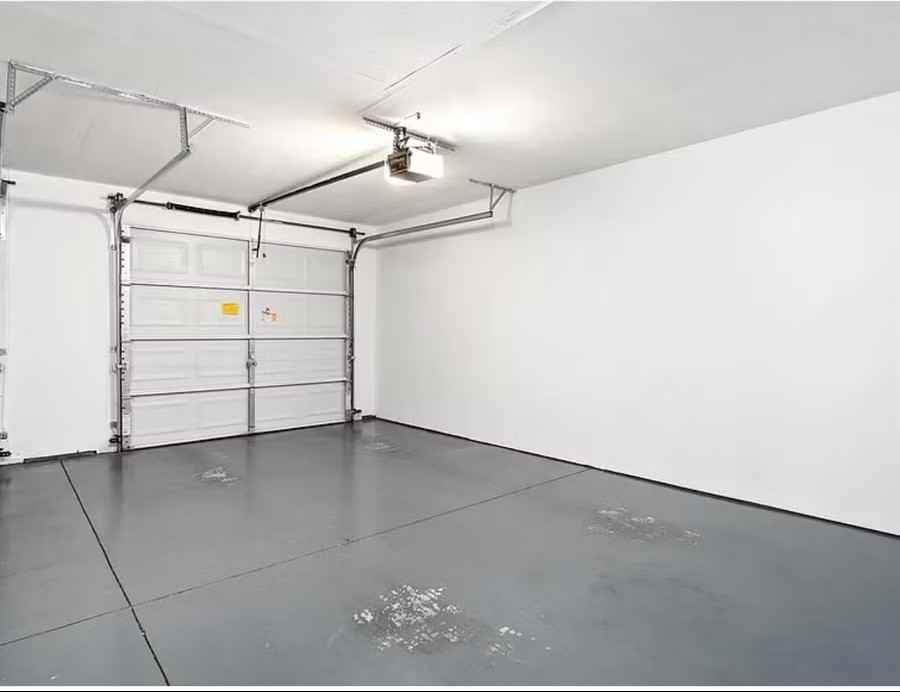 704 Harbor Woods Dr #D - Photo 2 of 18