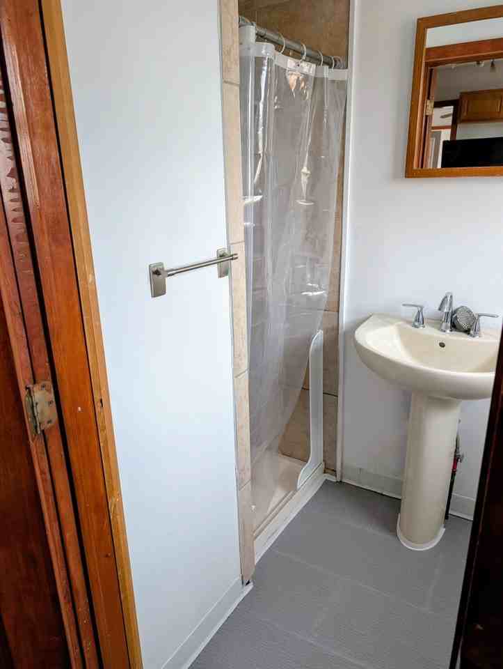 616 Reynolds St #2-2BD - Photo 3 of 8