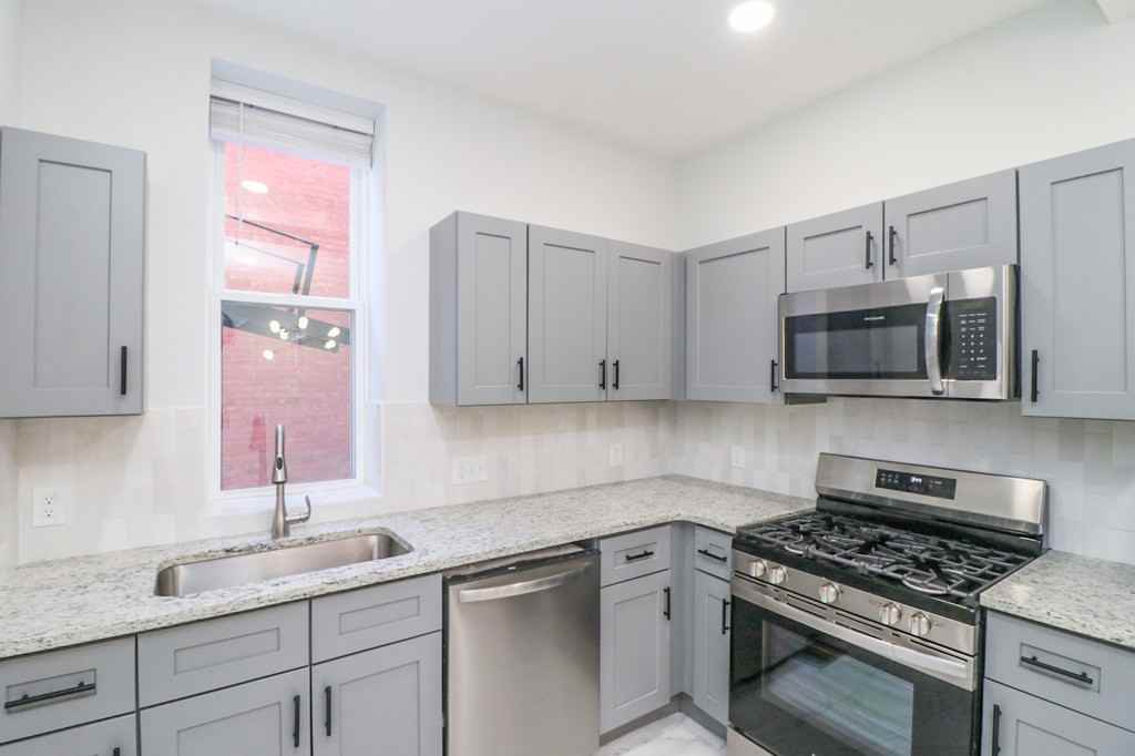 2228 Kemper Ln #4 - Photo 7 of 18