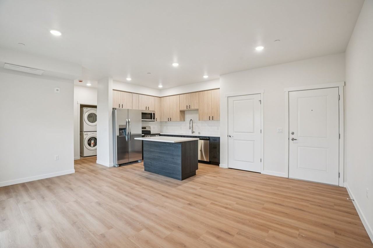 Hazel 78 - Photo 4 of 38