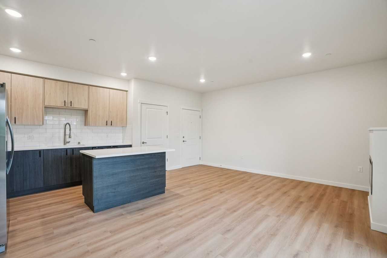 Hazel 78 - Photo 6 of 38