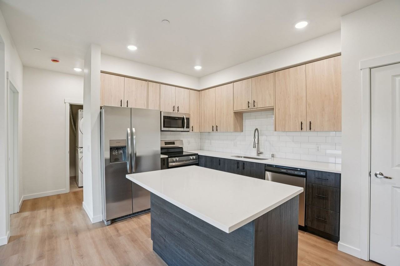 Hazel 78 - Photo 7 of 38