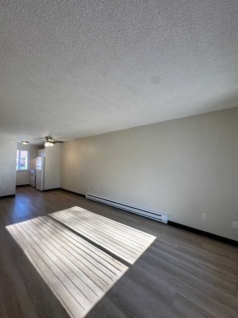 17452 Se Powell Blvd - Photo 3 of 11