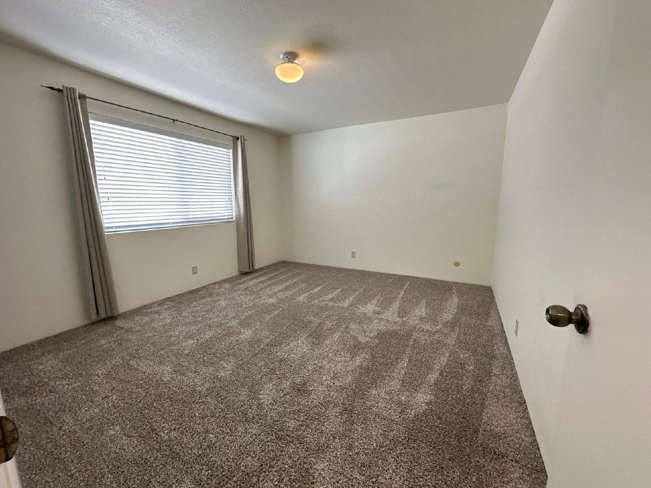 435 Stimson Ave Apt C - Photo 7 of 13