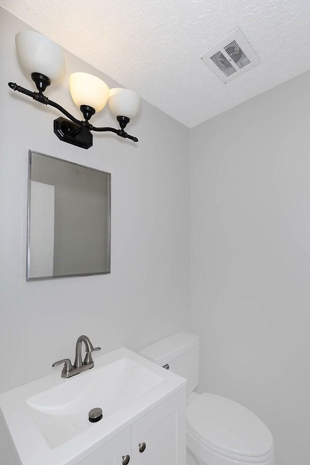 1312 Celeste Dr - Photo 7 of 21