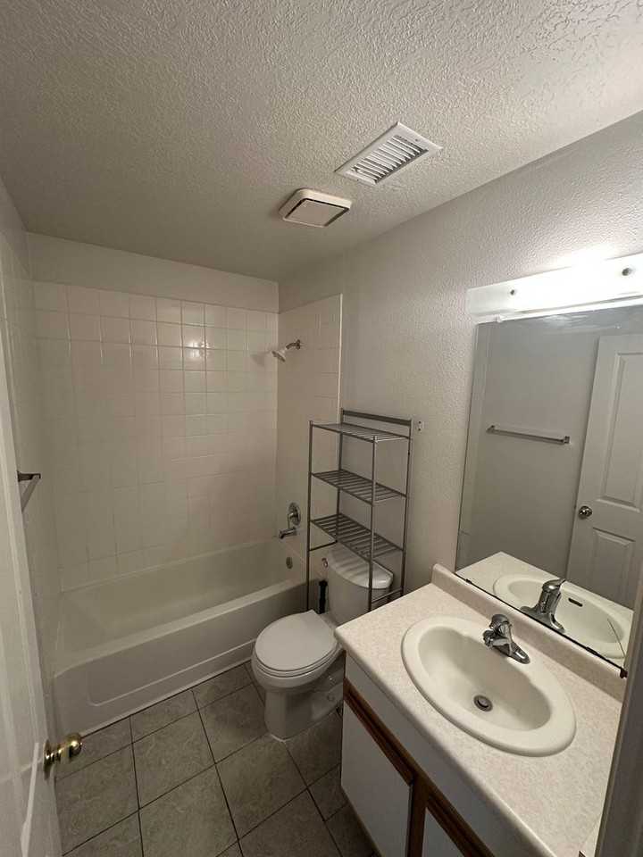 1665 Perma Dr Ne - Photo 4 of 8