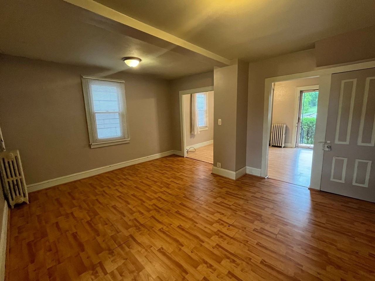 1418 S Webster Ave - Photo 6 of 17