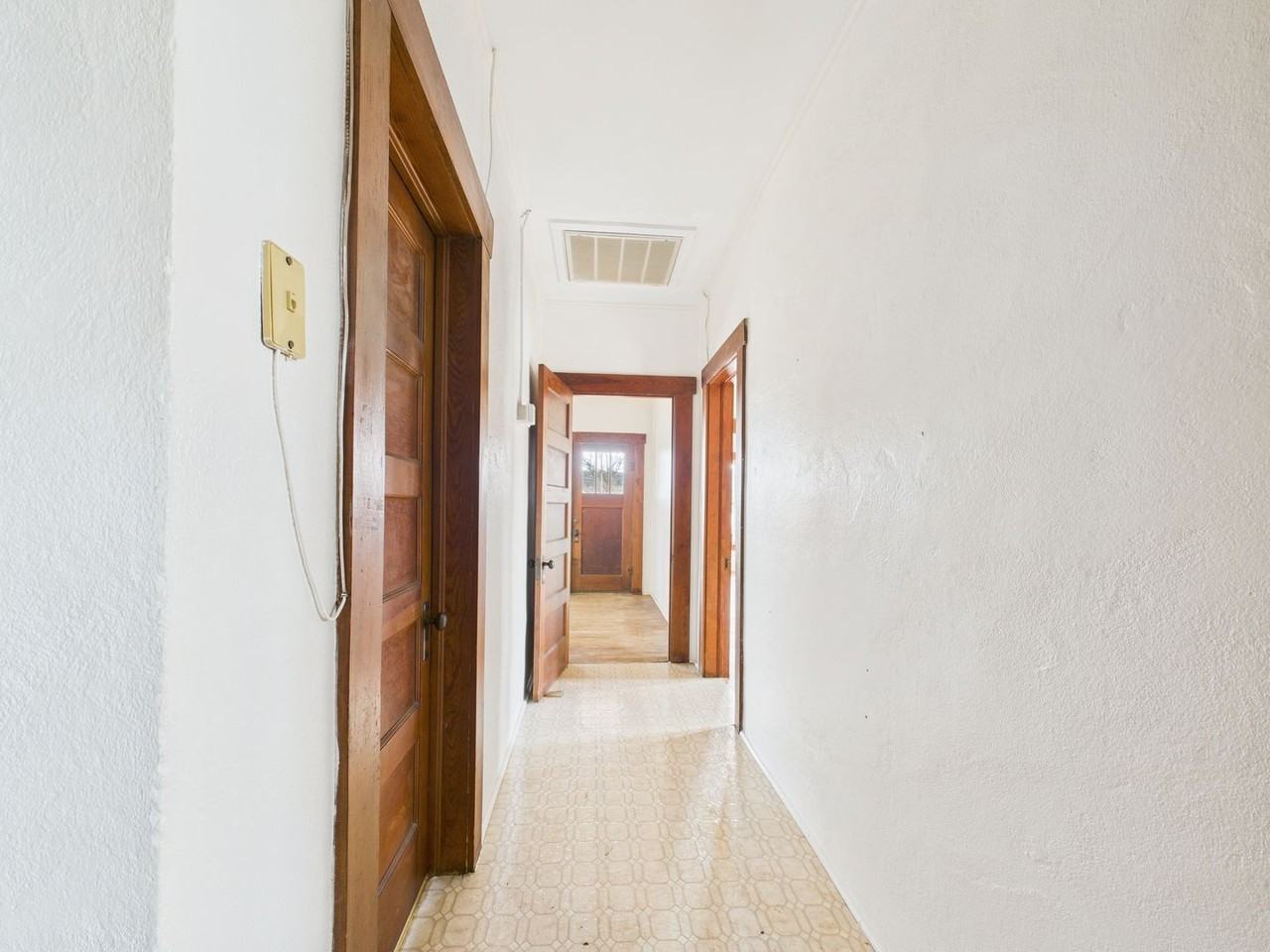 2401 Jack Rabbit Rd - Photo 7 of 19