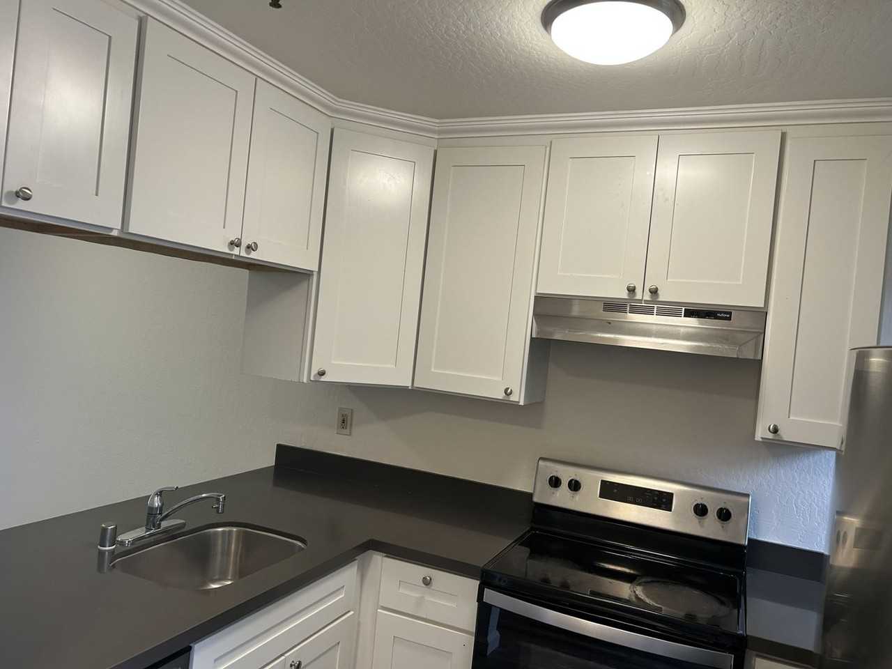 463 Coffield Ave - Photo 7 of 17