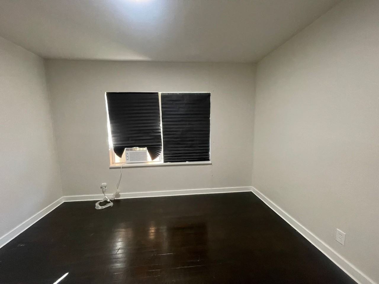 362 Boulevard St - Photo 7 of 10