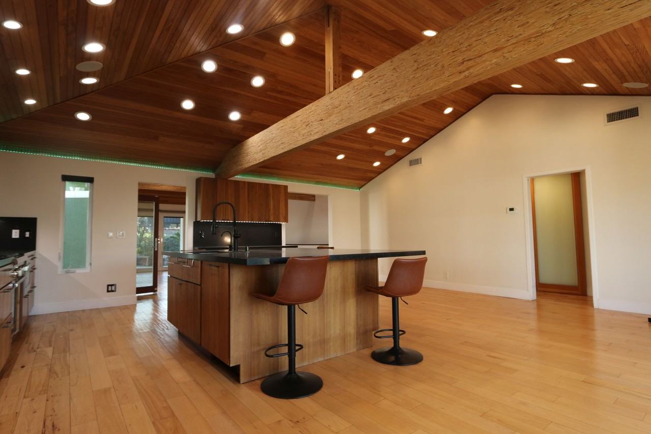 6484 Wynkoop St - Photo 5 of 34