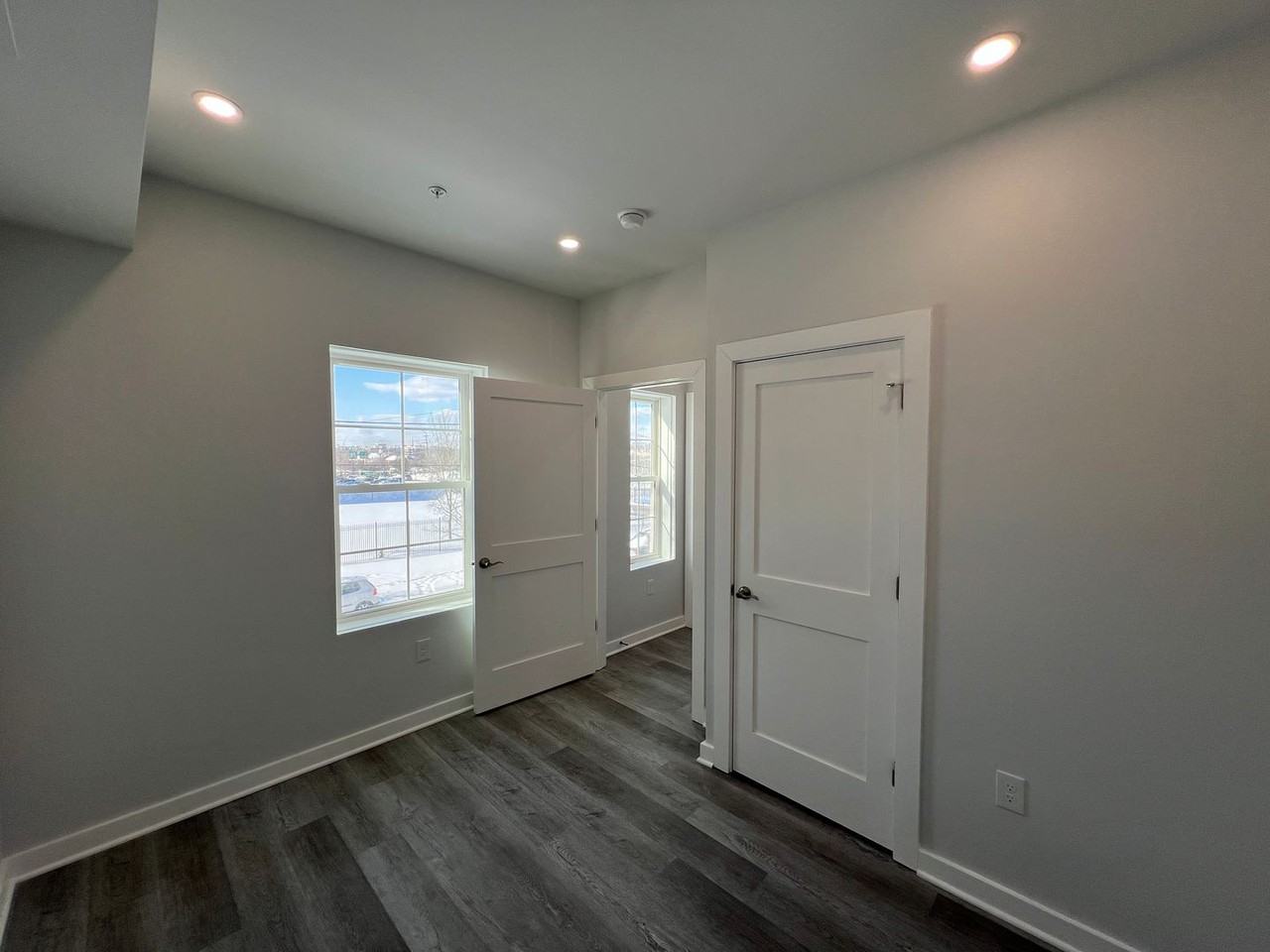 1516 18th St SE - Photo 2 of 23