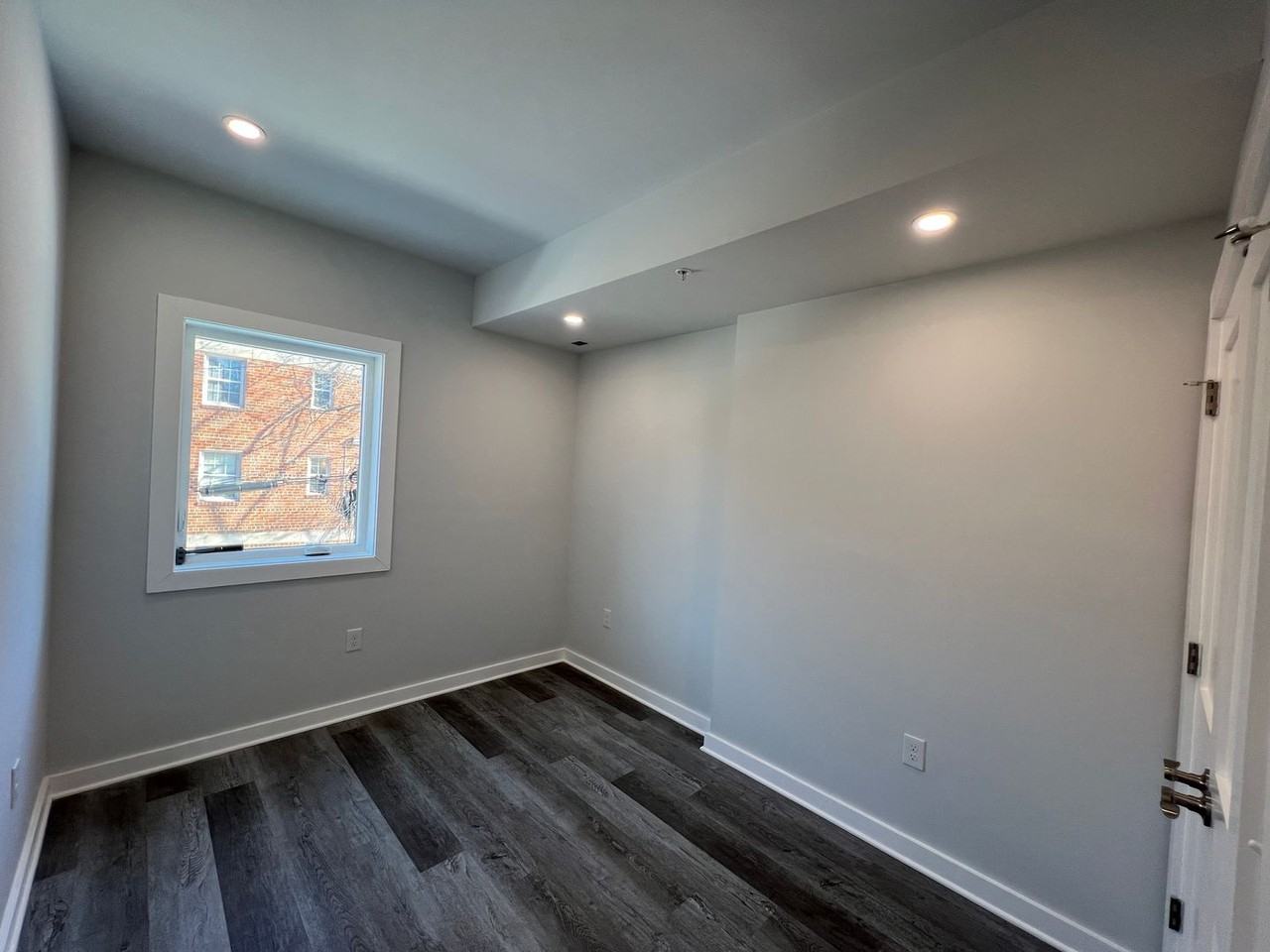 1516 18th St SE - Photo 7 of 23