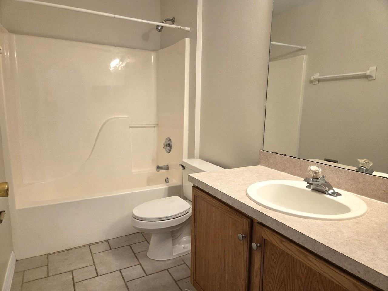 614 Villa Ct - Photo 5 of 19