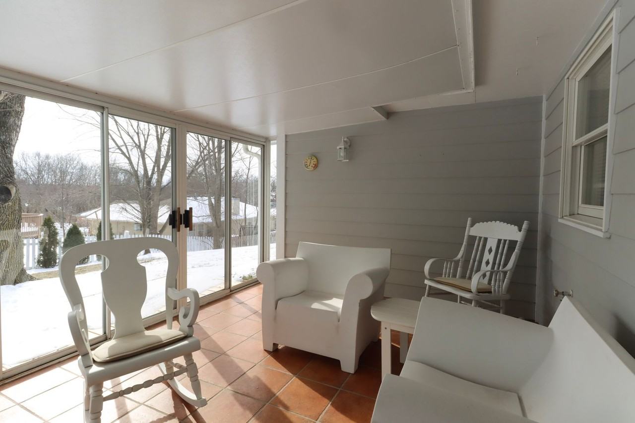 2000 Wynfield Dr - Photo 5 of 20