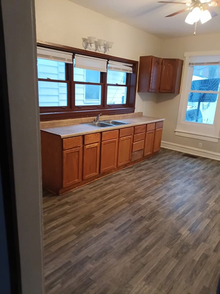 1917 N Indiana Ave #SFH - Photo 7 of 14