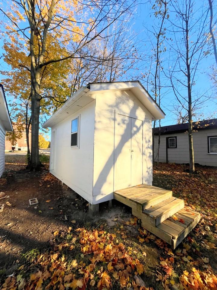 452 N Park St Ne #2 - Photo 7 of 12