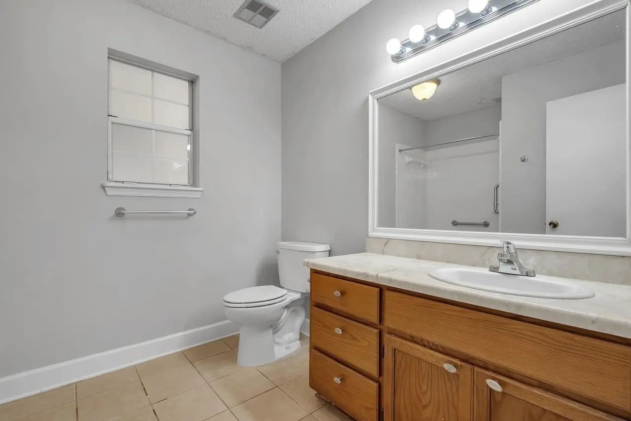 4258 Benchmark Trce - Photo 2 of 19