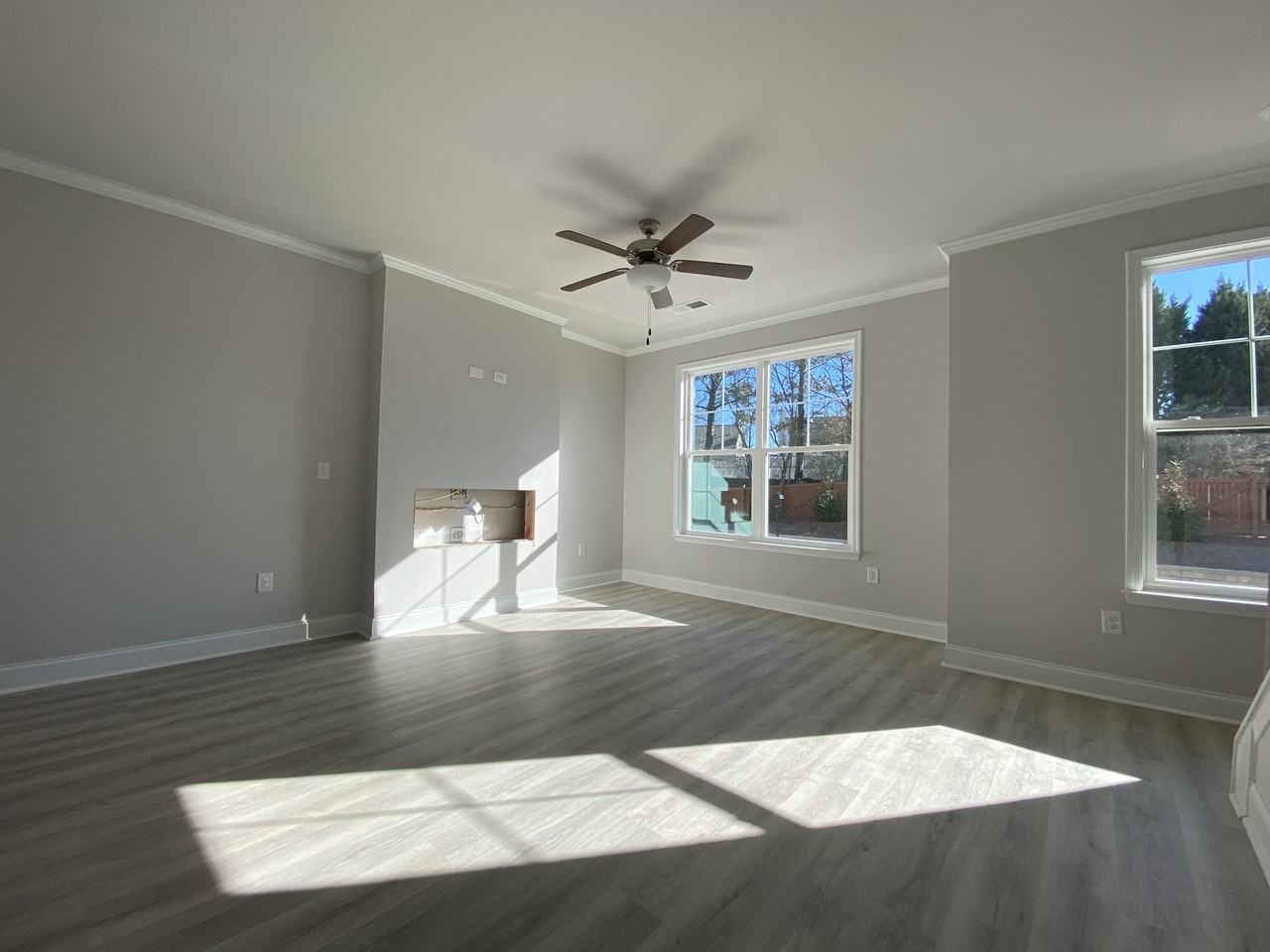 2745 La Rive Dr #3rdFL - Photo 2 of 13