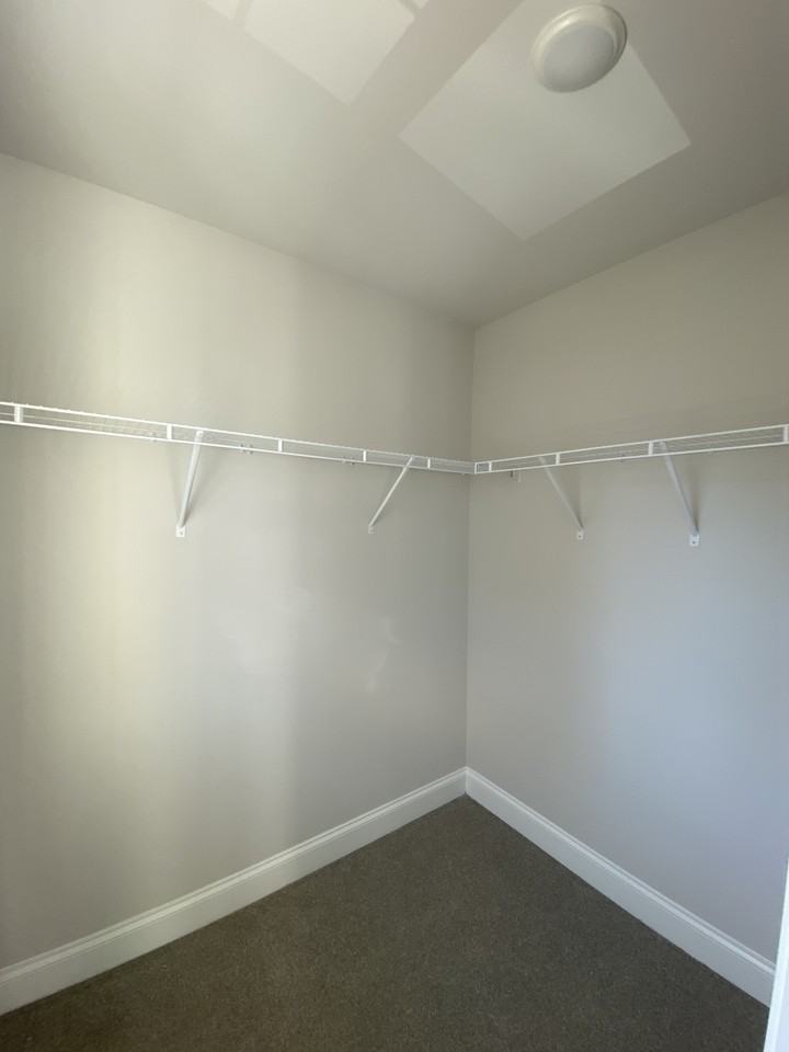 2745 La Rive Dr #3rdFL - Photo 4 of 13