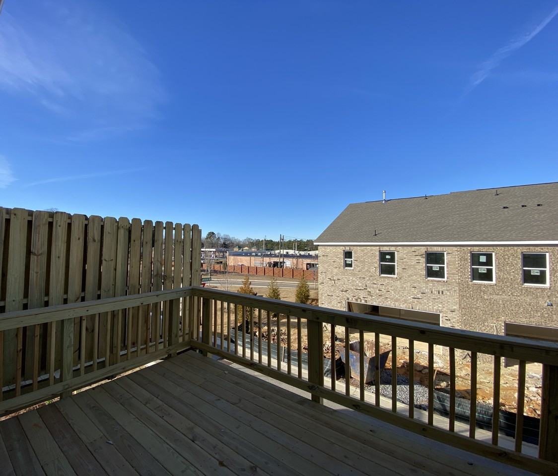 2745 La Rive Dr #3rdFL - Photo 7 of 13