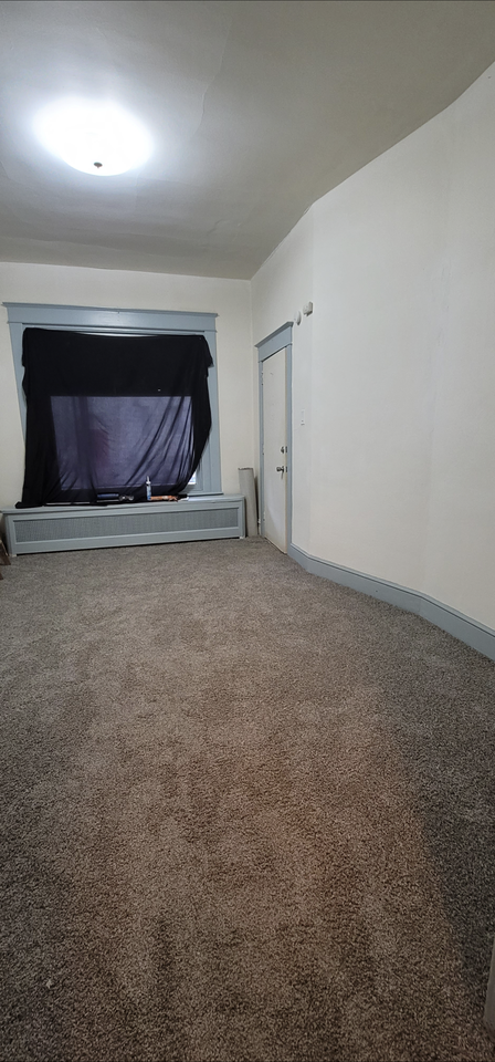 18 N 13th St #1stFL - Photo 4 of 4