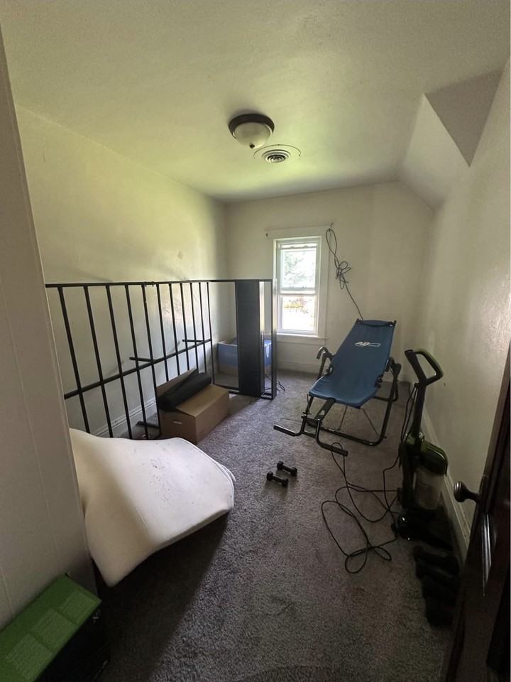 318 N 5th Ave - Photo 7 of 12